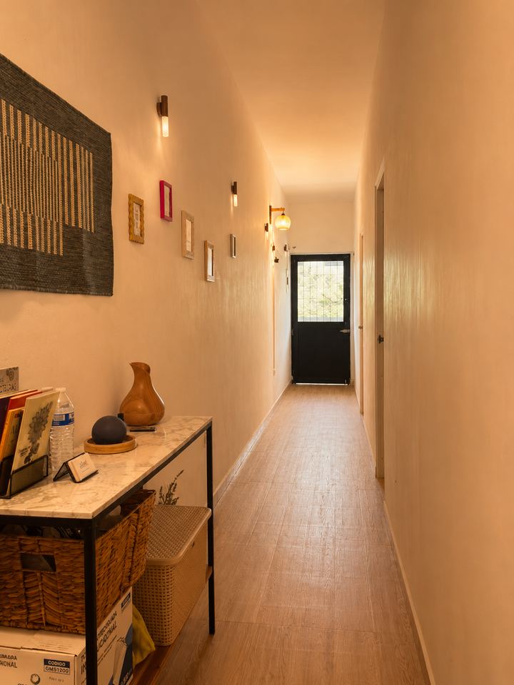 Pasillo de acceso al consultorio fluye